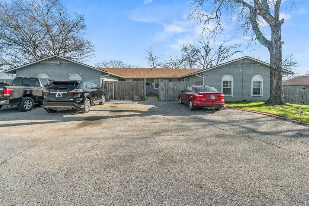 410 Thorndale A, Taylor
