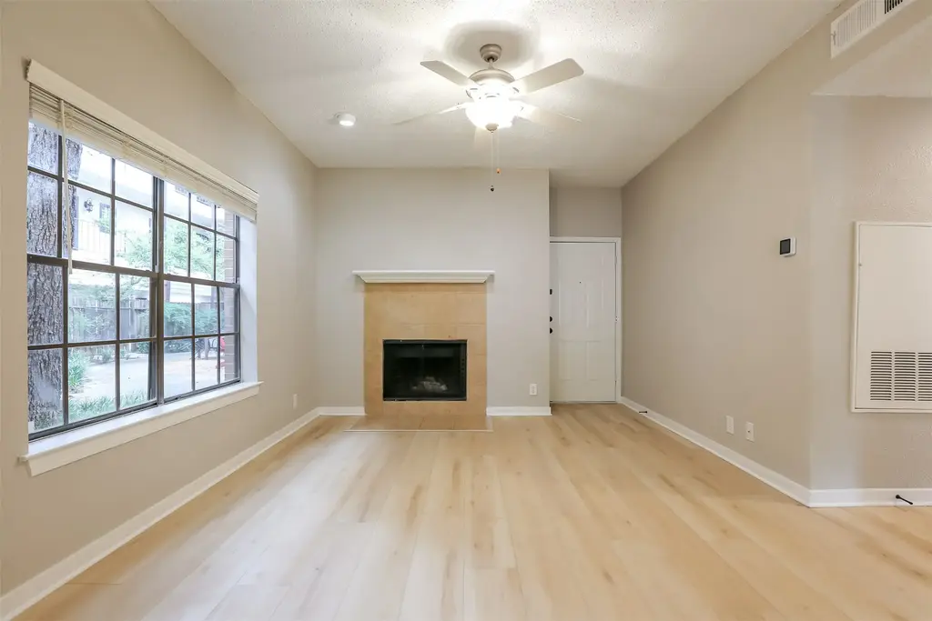 203 E 31st Street 104, Austin