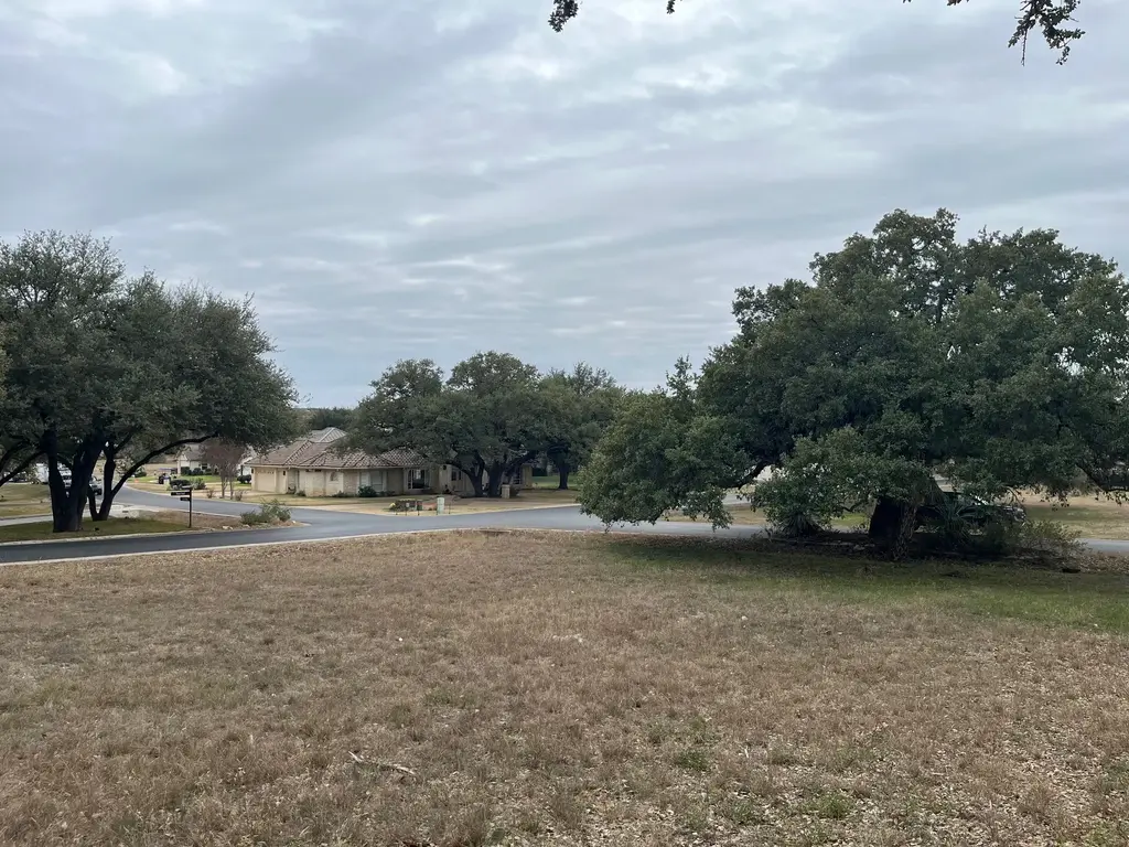 700 Red Sails Drive, Horseshoe Bay