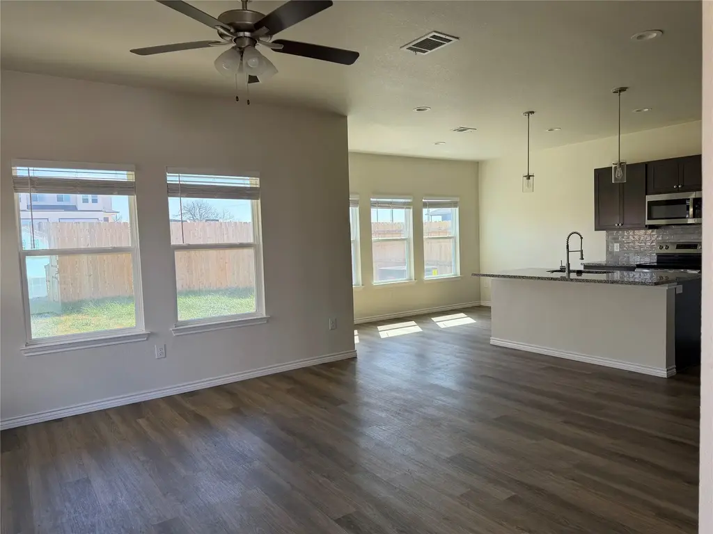 510 Whirlaway Drive A, Jarrell