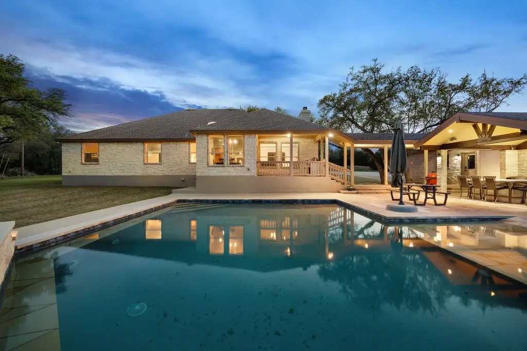 344 Patricia Road, Georgetown