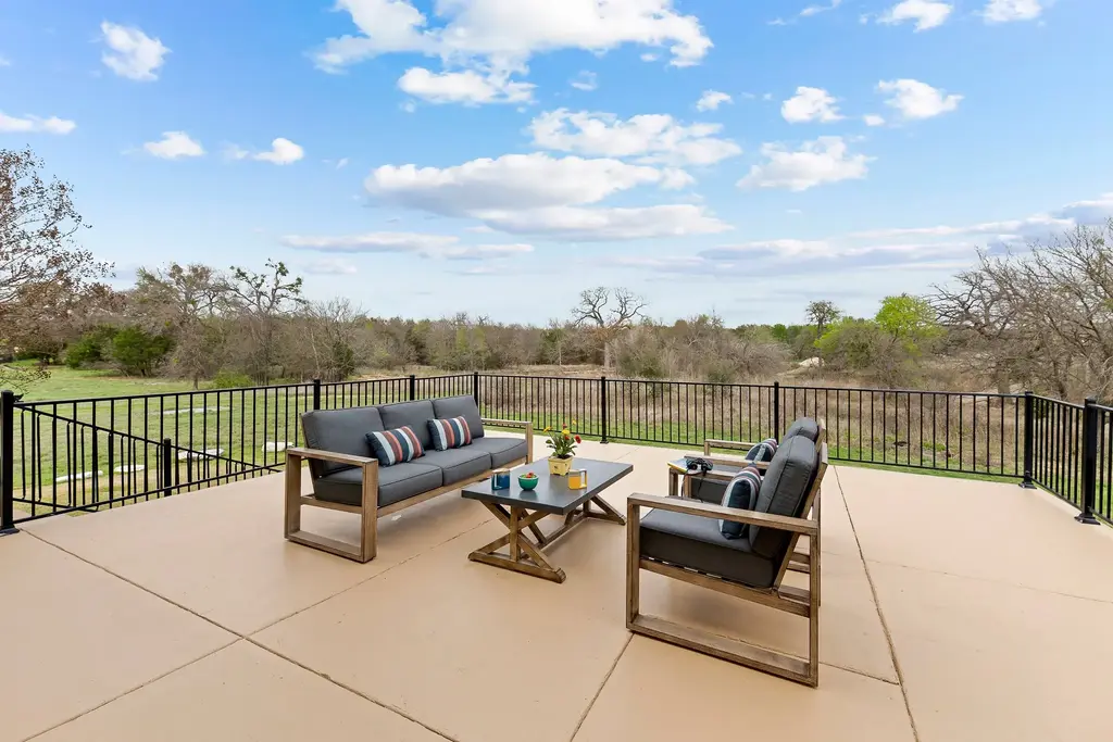 511 Dove Hollow Trail, Georgetown