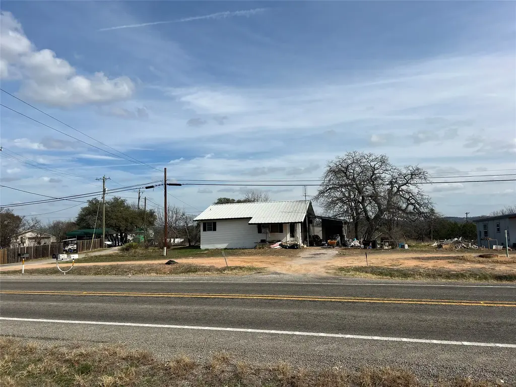 1034 Ranch Road 2545, Kingsland