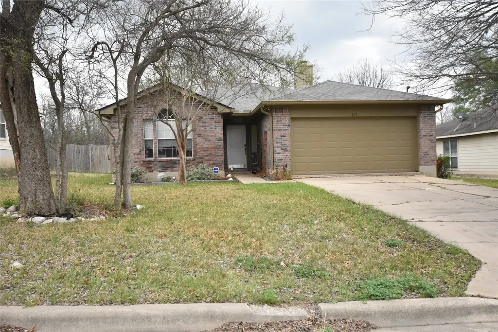 107 Oriole Cove, Cedar Creek