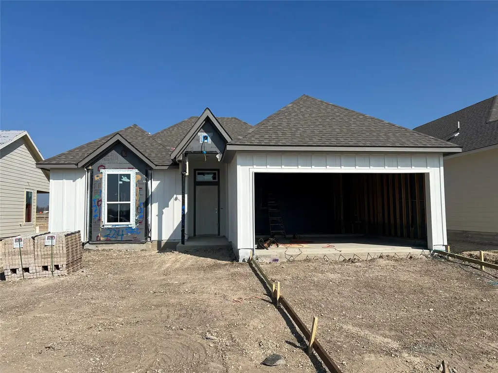 224 Gus Loop, Georgetown
