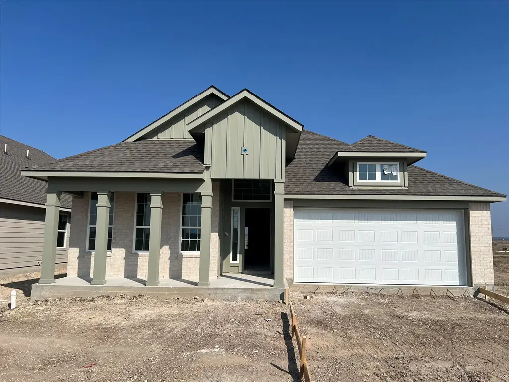 216 Gus Loop, Georgetown