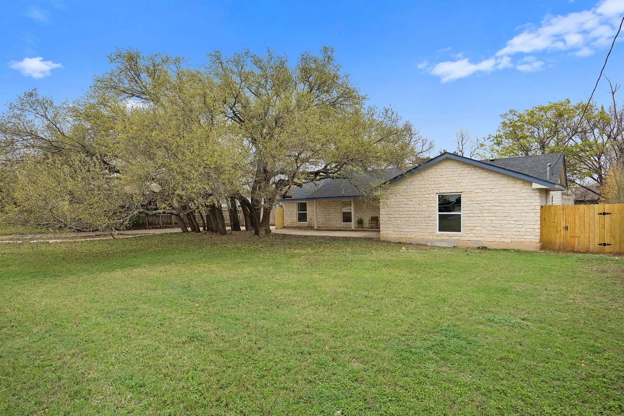 Photo of Listing #5973066