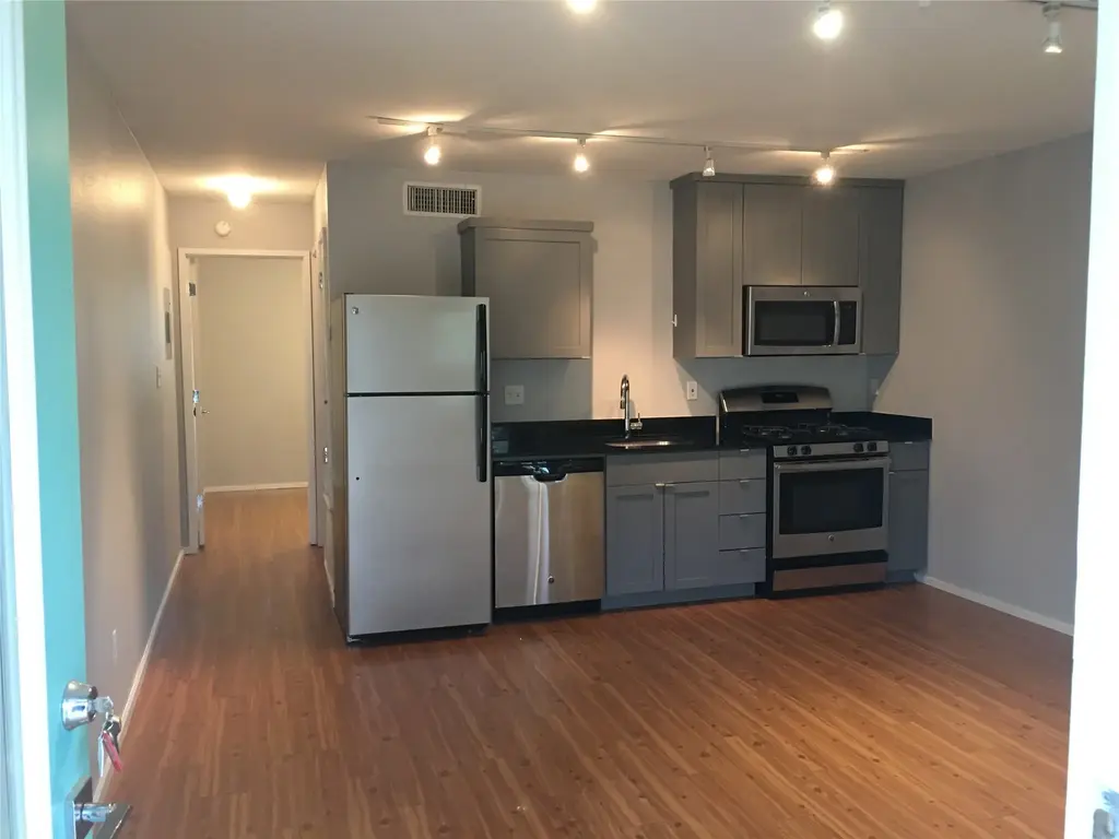 5306 Woodrow Ave 102, Austin
