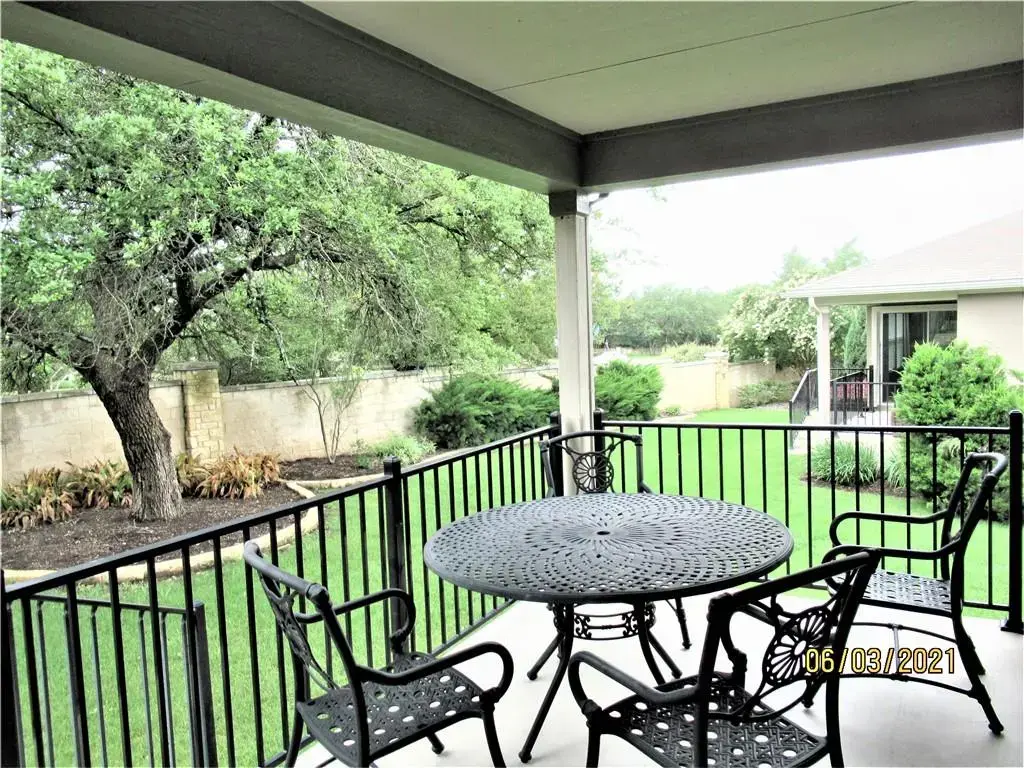 106 Coyote Trail, Georgetown