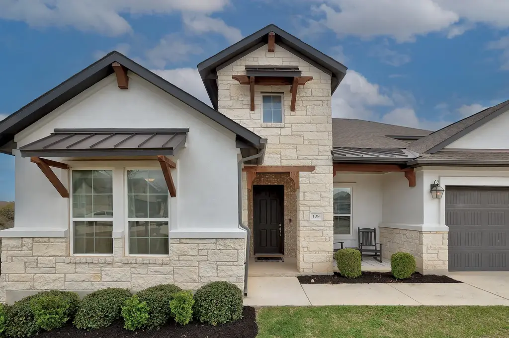 108 Argo Cove, Georgetown