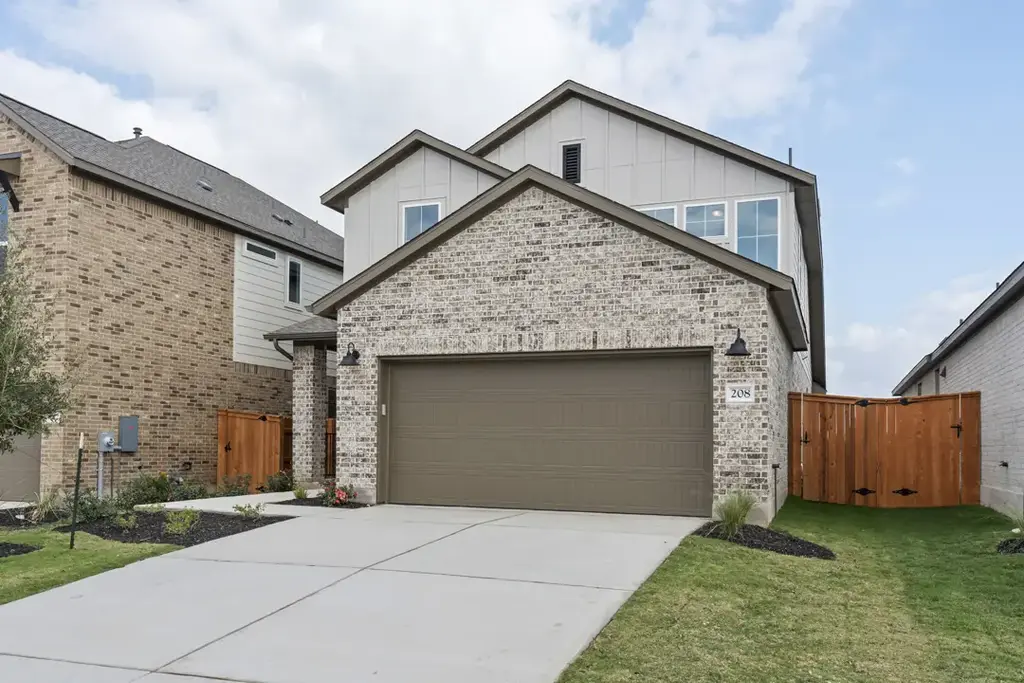 208 High Valley Drive, Liberty Hill