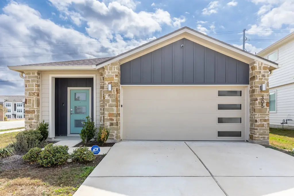 305 Fairfax Avenue, San Marcos
