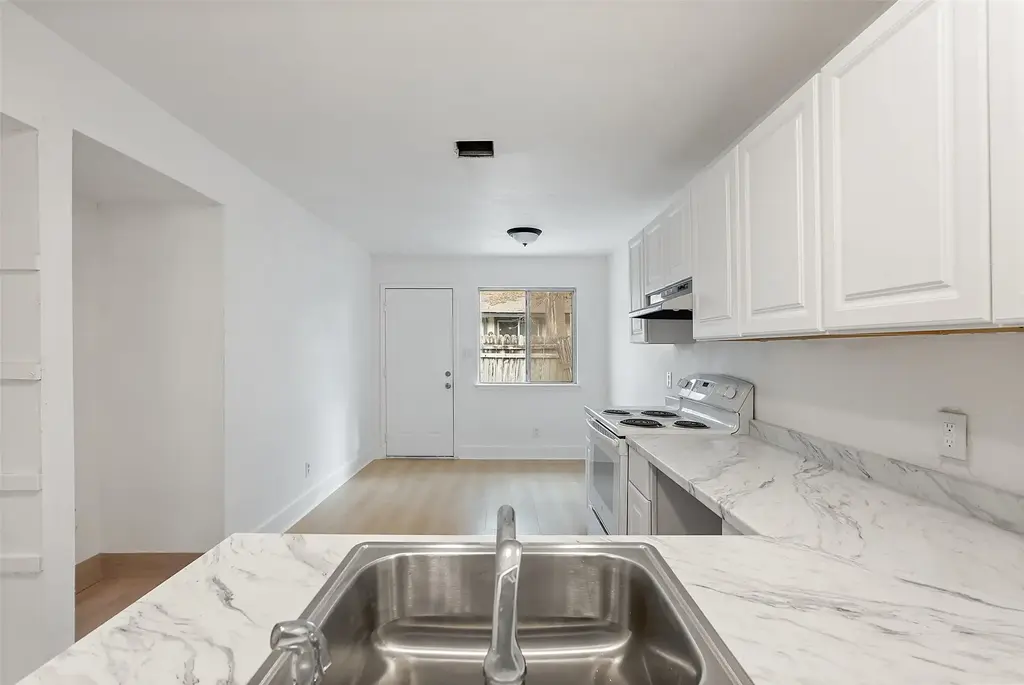 1010 Bird Creek Drive, Austin