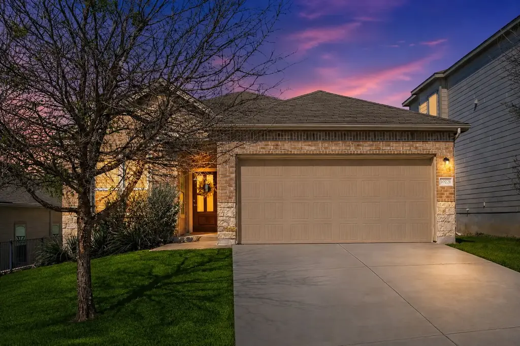 10221 Pinnacle Crest Loop, Austin