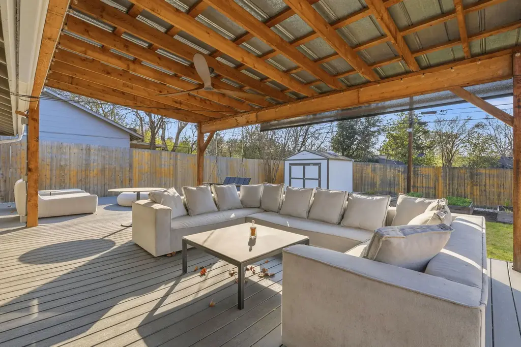 2612 Little John Lane, Austin