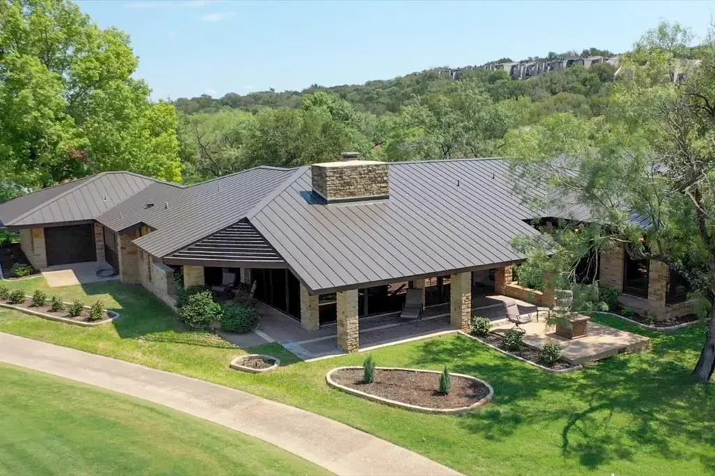 609 Hi Stirrup, Horseshoe Bay
