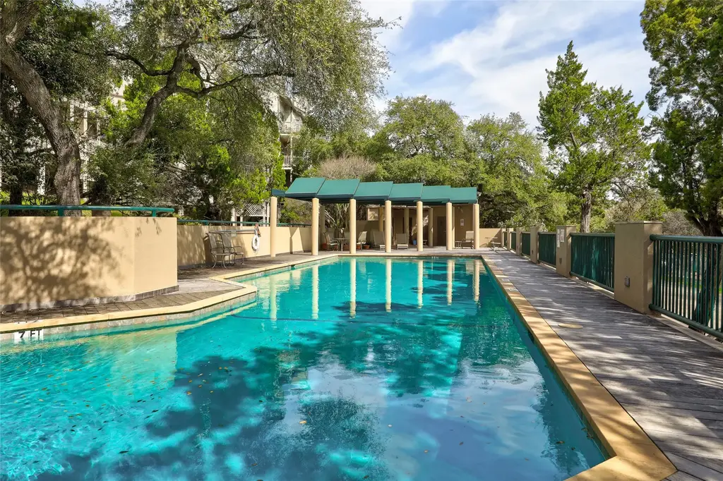 1735 Spyglass Drive 117, Austin