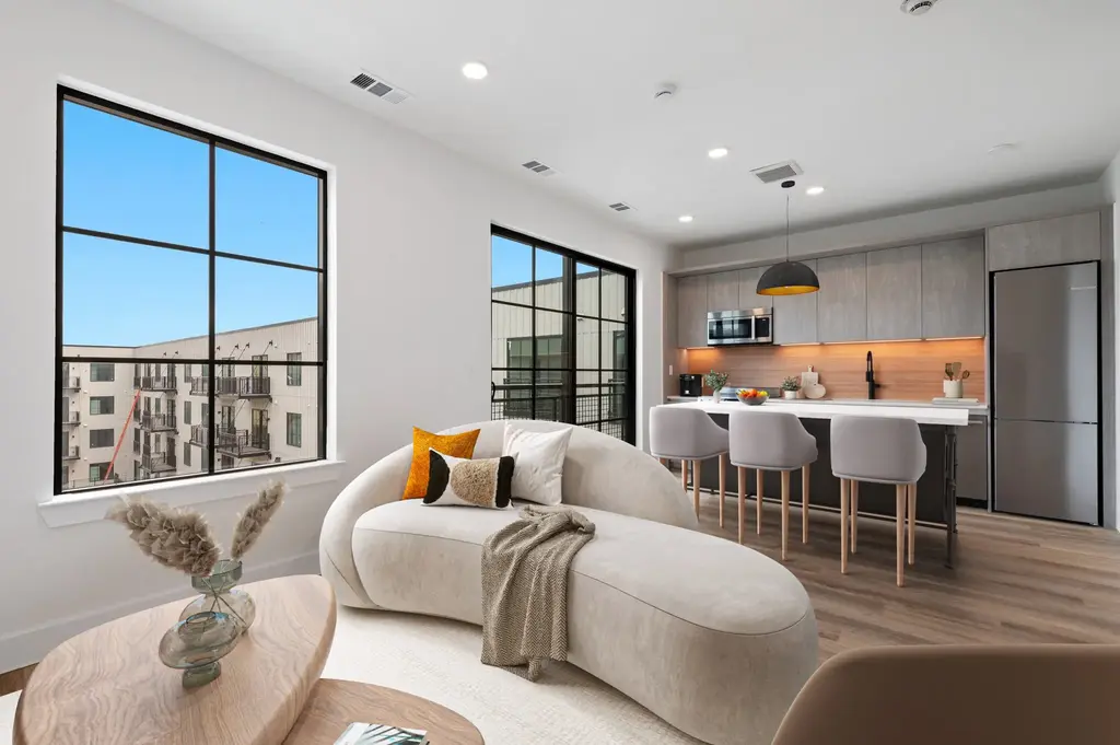 4315 S Congress Avenue 224, Austin