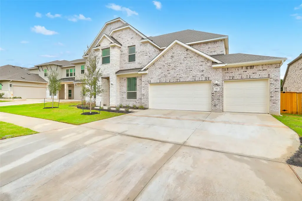 104 Rocky River Road, Georgetown