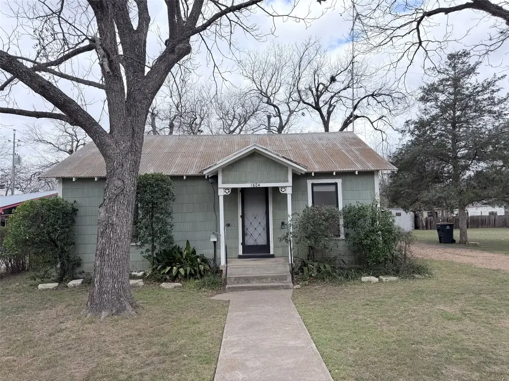 1604 Main Street, Bastrop