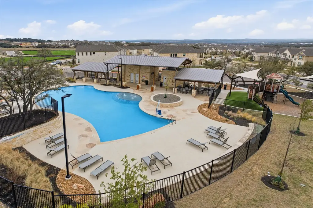 454 El Capitan Loop, Dripping Springs