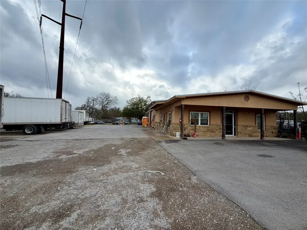 2311 Howard Lane, Austin