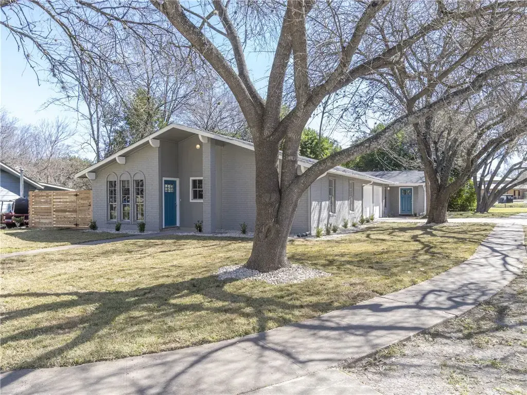 800 Sahara Avenue A, Austin
