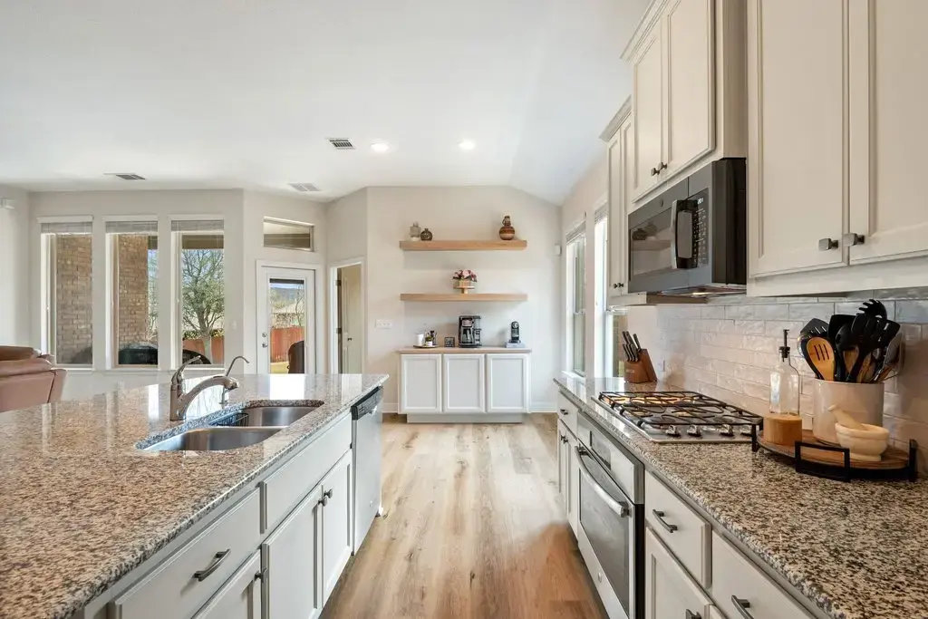 18517 Deleon Bayou Lane, Austin