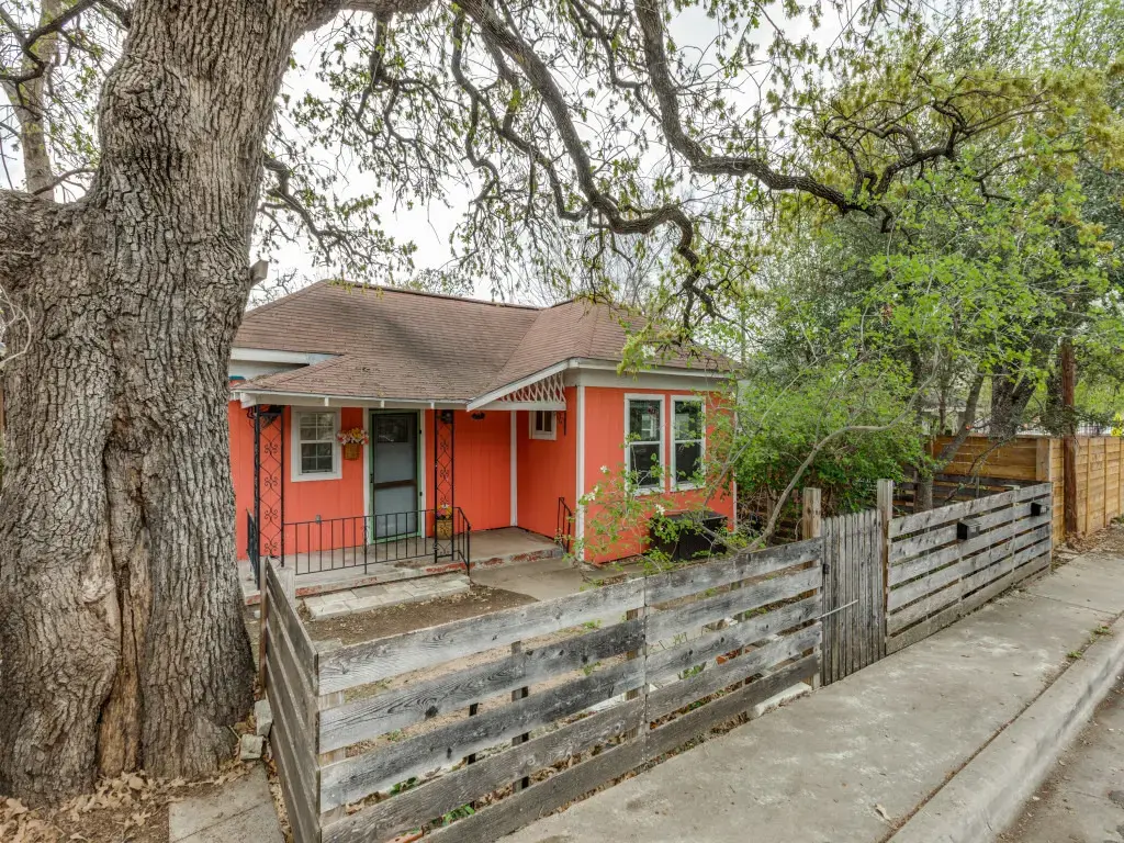 1903 E 10th Street, Austin