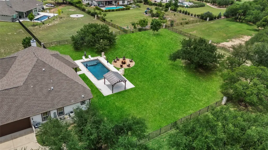 112 Red Mulberry Way, Leander