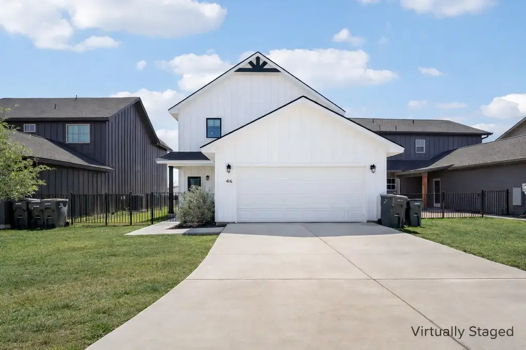 416 Stagecoach Trail, San Marcos