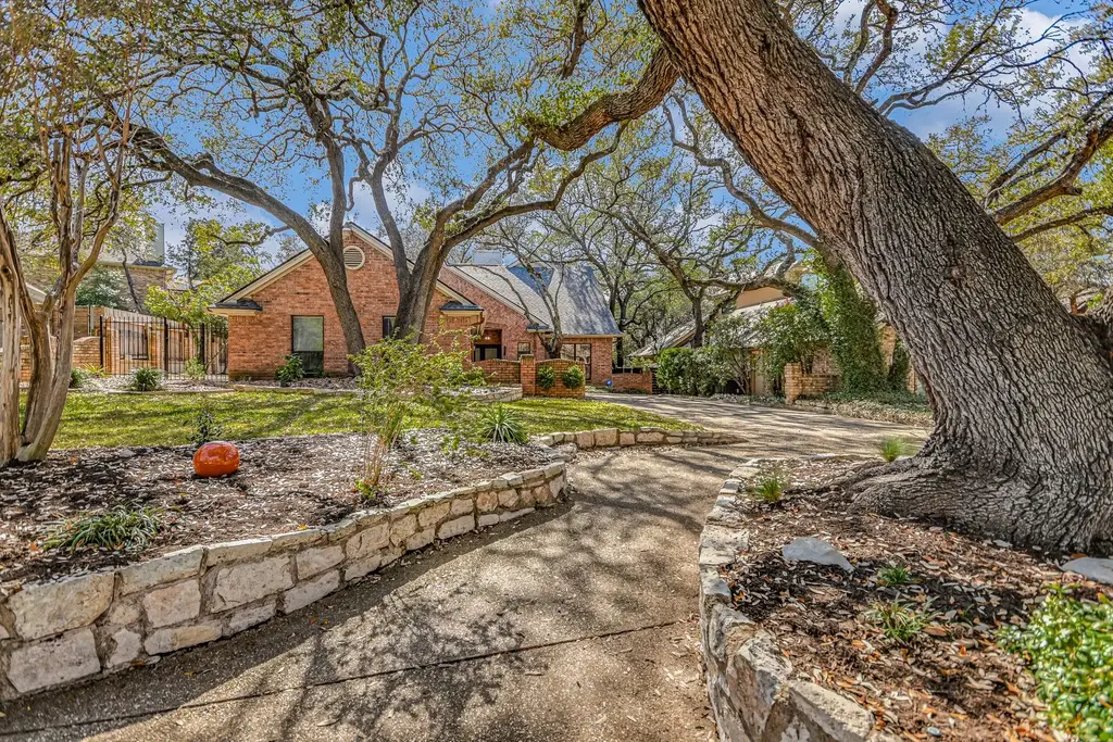 5402 Odessa Lane, Austin