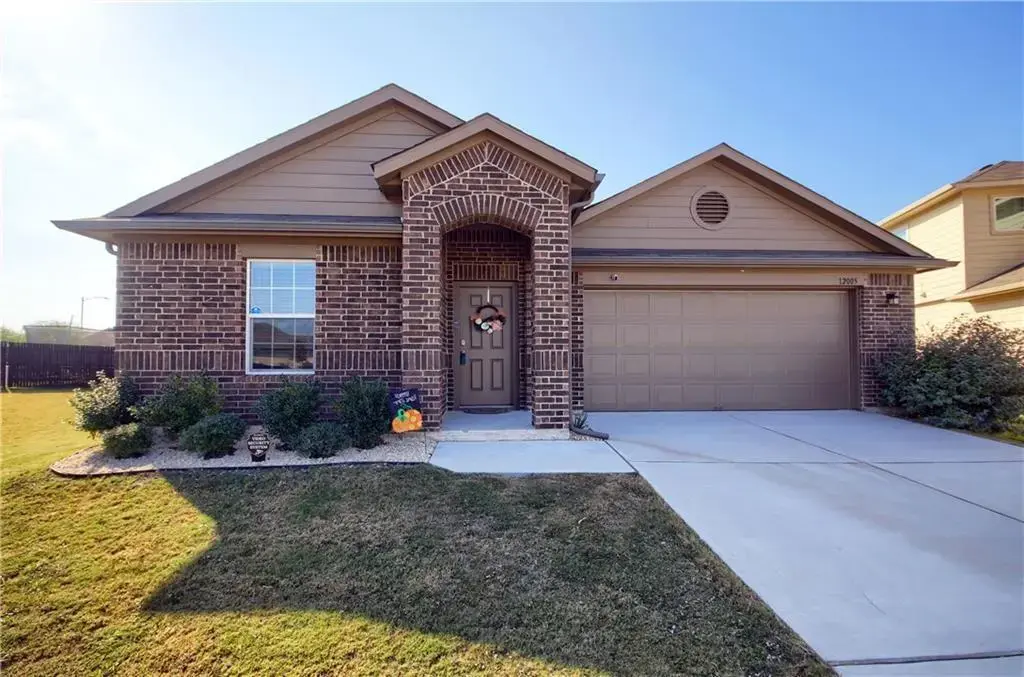 12005 Riparian Road, Manor