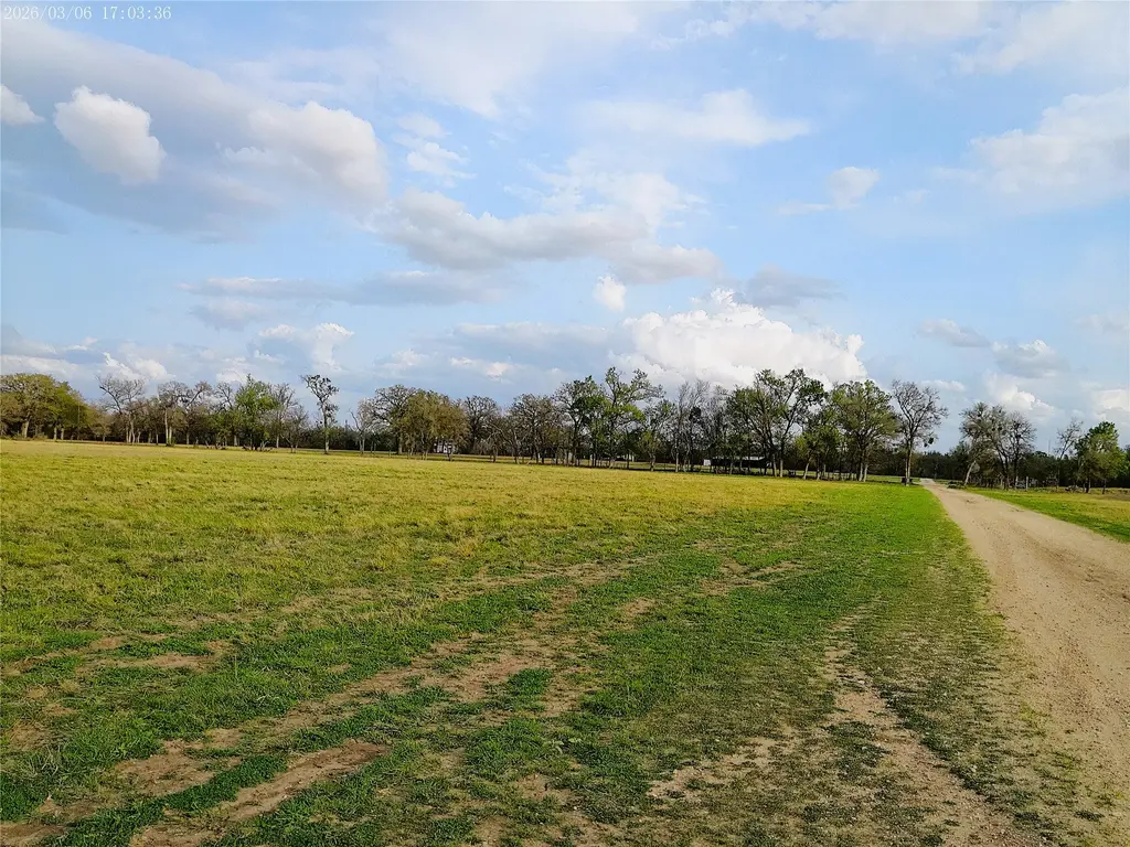 1042 Los Ranchitos Road, Cameron