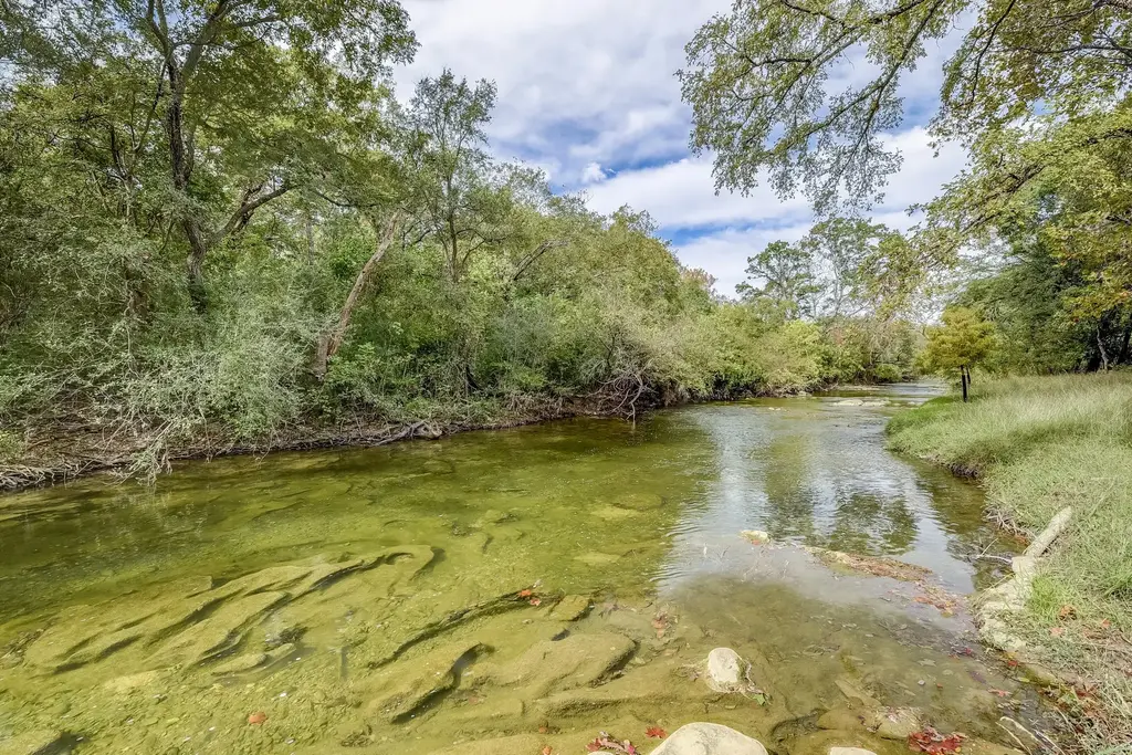 2603 Creek Bend Circle, Round Rock