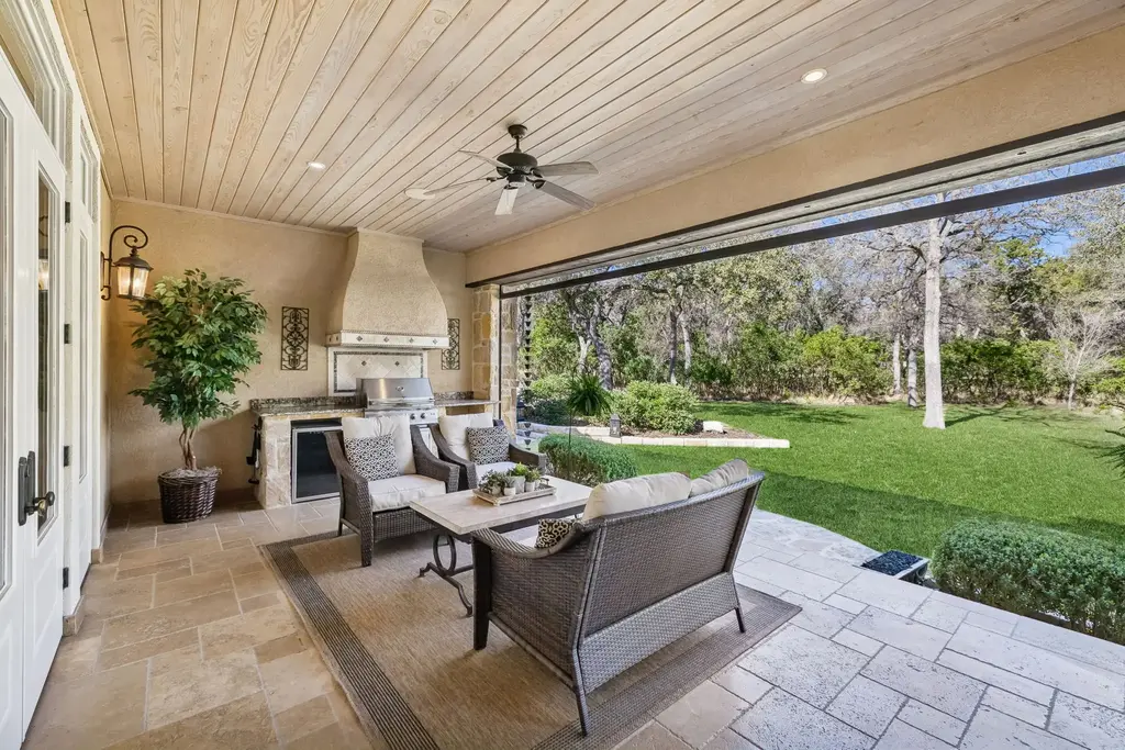 358 Mariposa Loop, New Braunfels