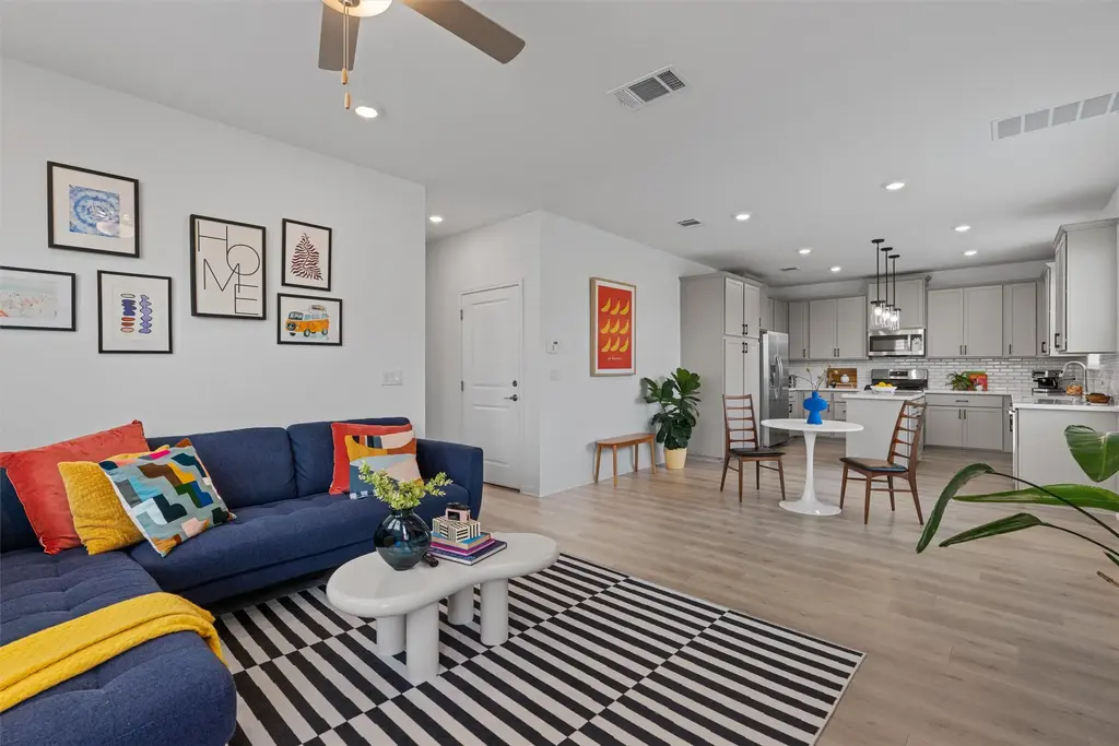 13506 Grand Central Drive, Pflugerville