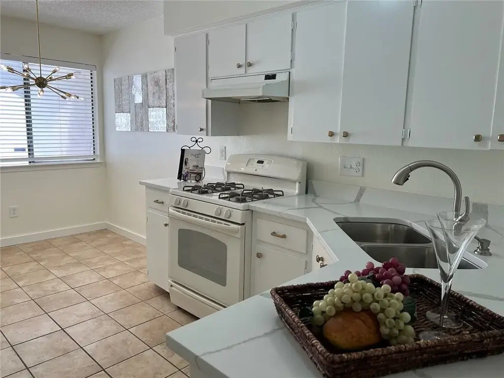 314 W William Cannon Drive B- Rt Side, Austin