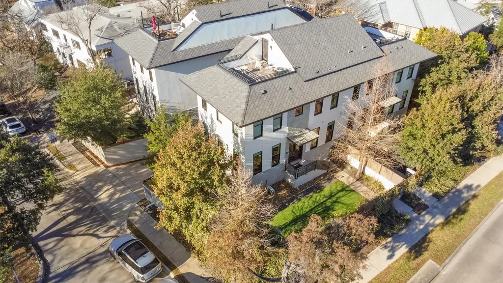 1410 Woodlawn Boulevard B, Austin