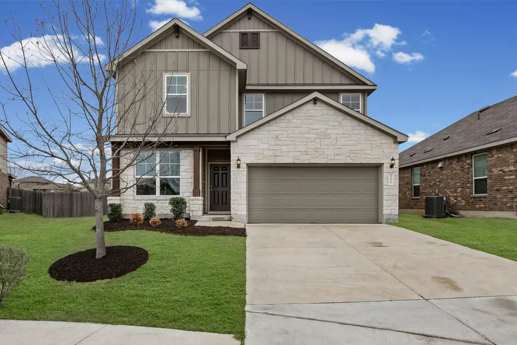 332 Bayberry Circle, Buda