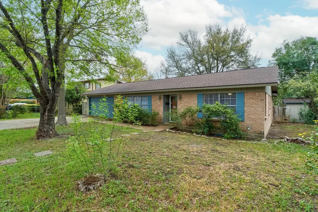 8911 Little Walnut Parkway, Austin