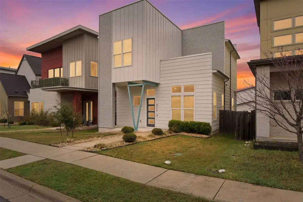 6104 Florencia Lane, Austin