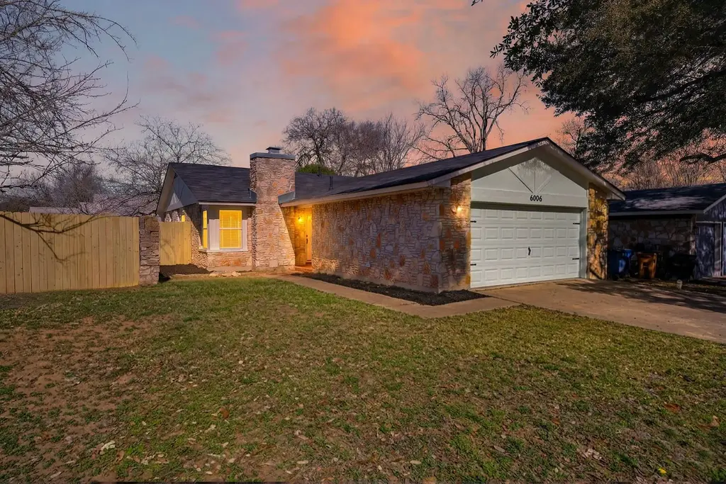 8400 Seminary Ridge Drive, Austin