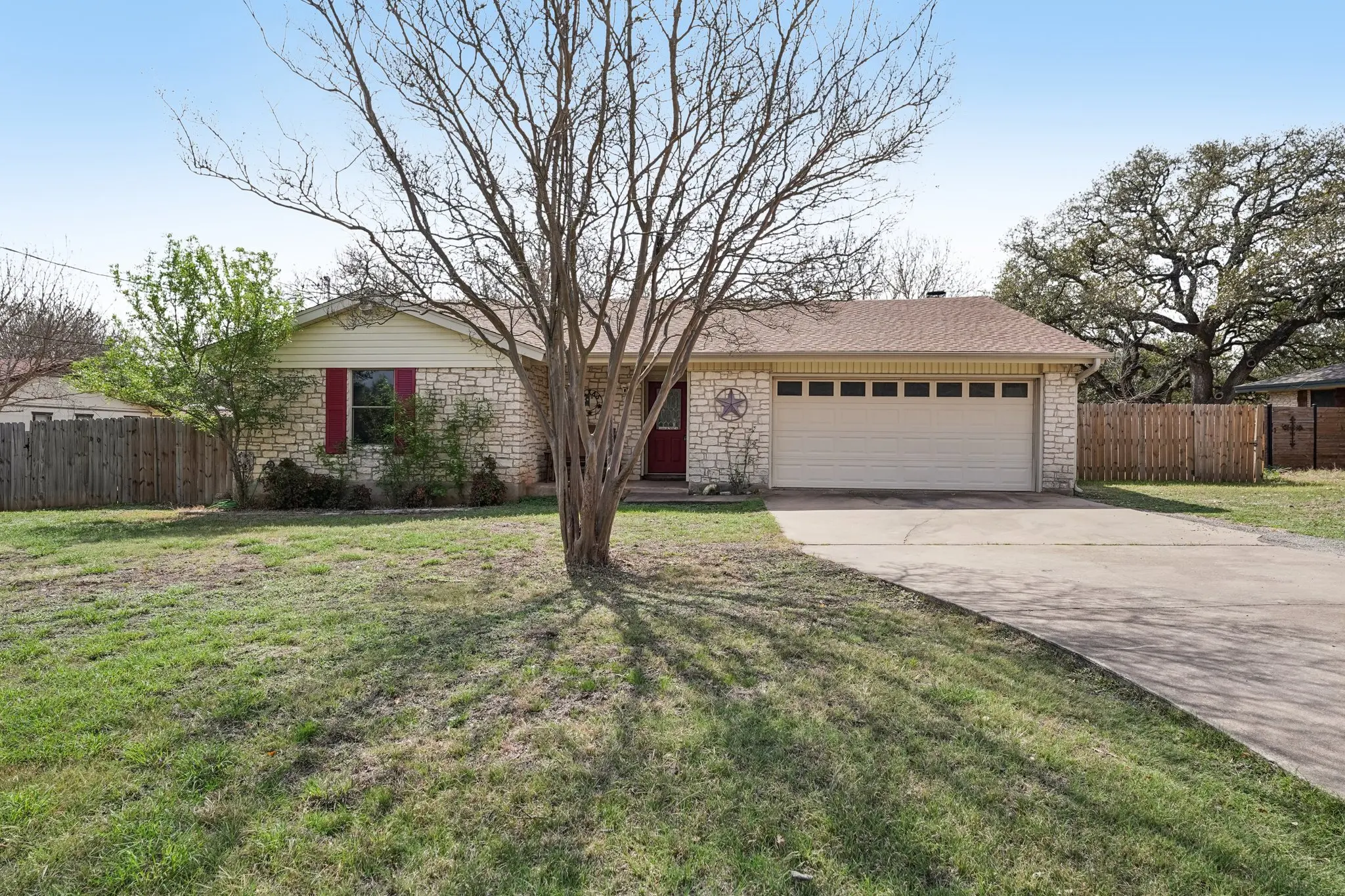 Photo of Listing #3828471