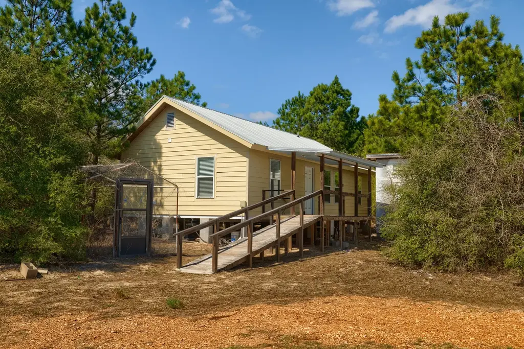270 Kelley Road W, Bastrop