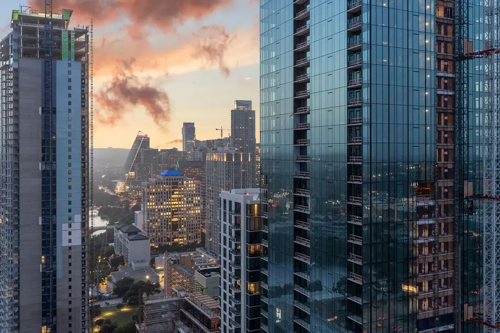 84 East Avenue 3809, Austin