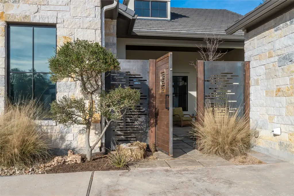 607 Flint Ridge Trail, Georgetown