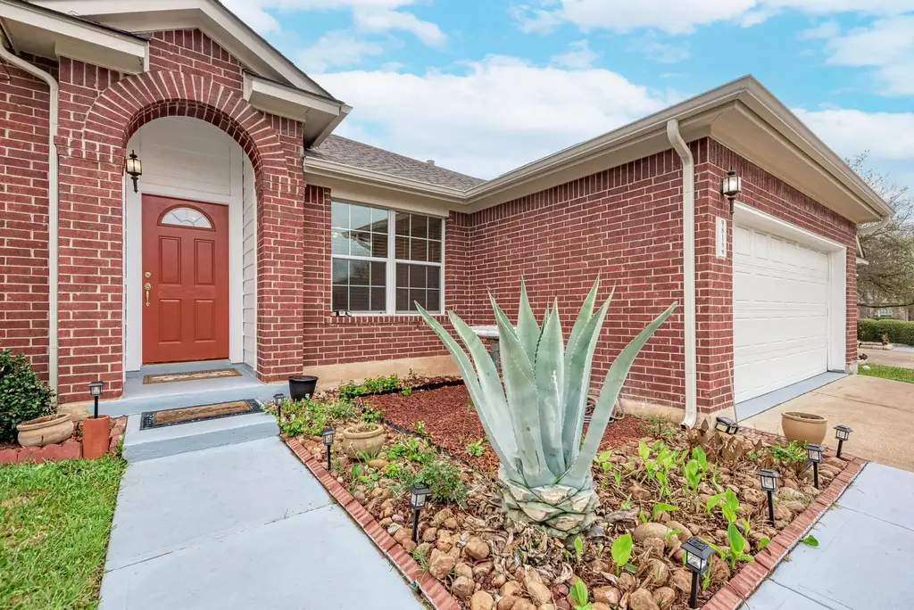9816 Pasatiempo Drive, Austin