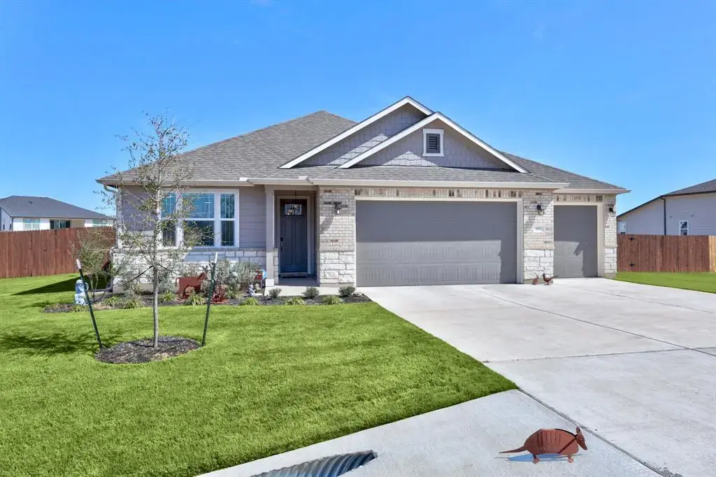191 Silverton Lane, Cedar Creek