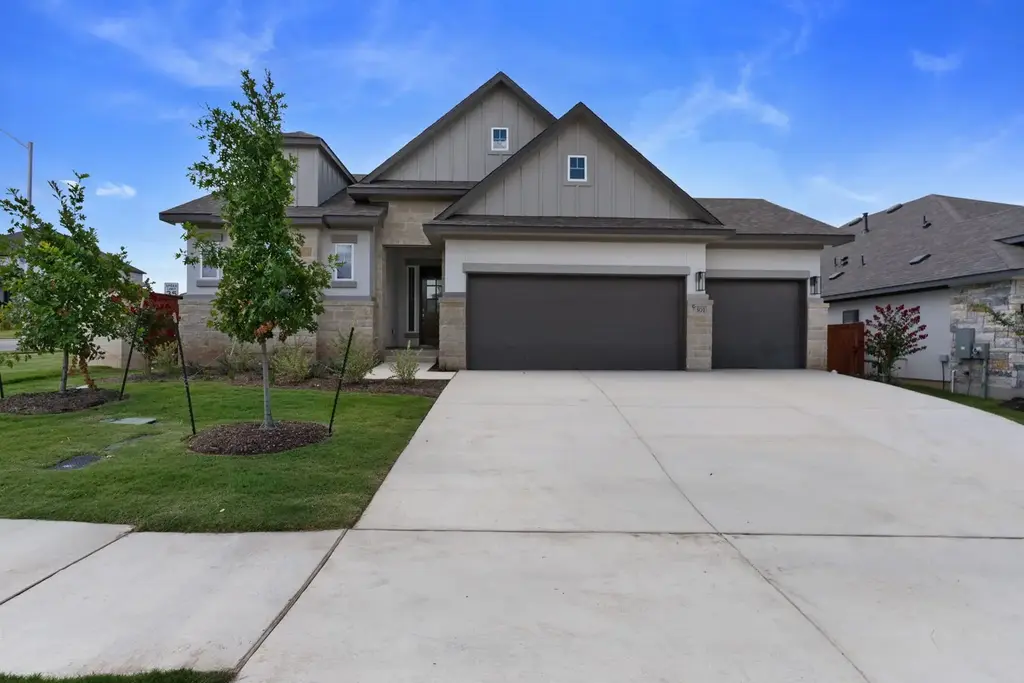 301 Oak Blossom Road, Liberty Hill